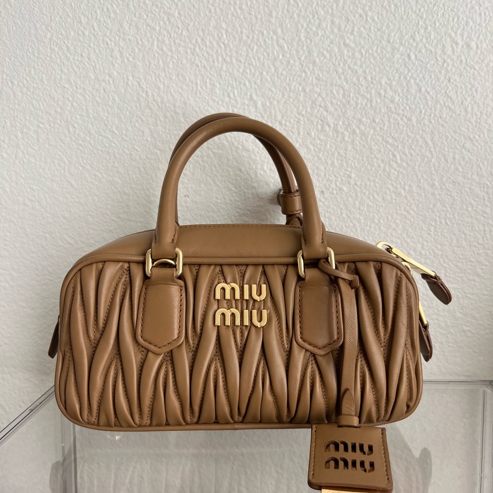 Miu Miu Arcadie matelassé nappa leather bag
 in Caramel